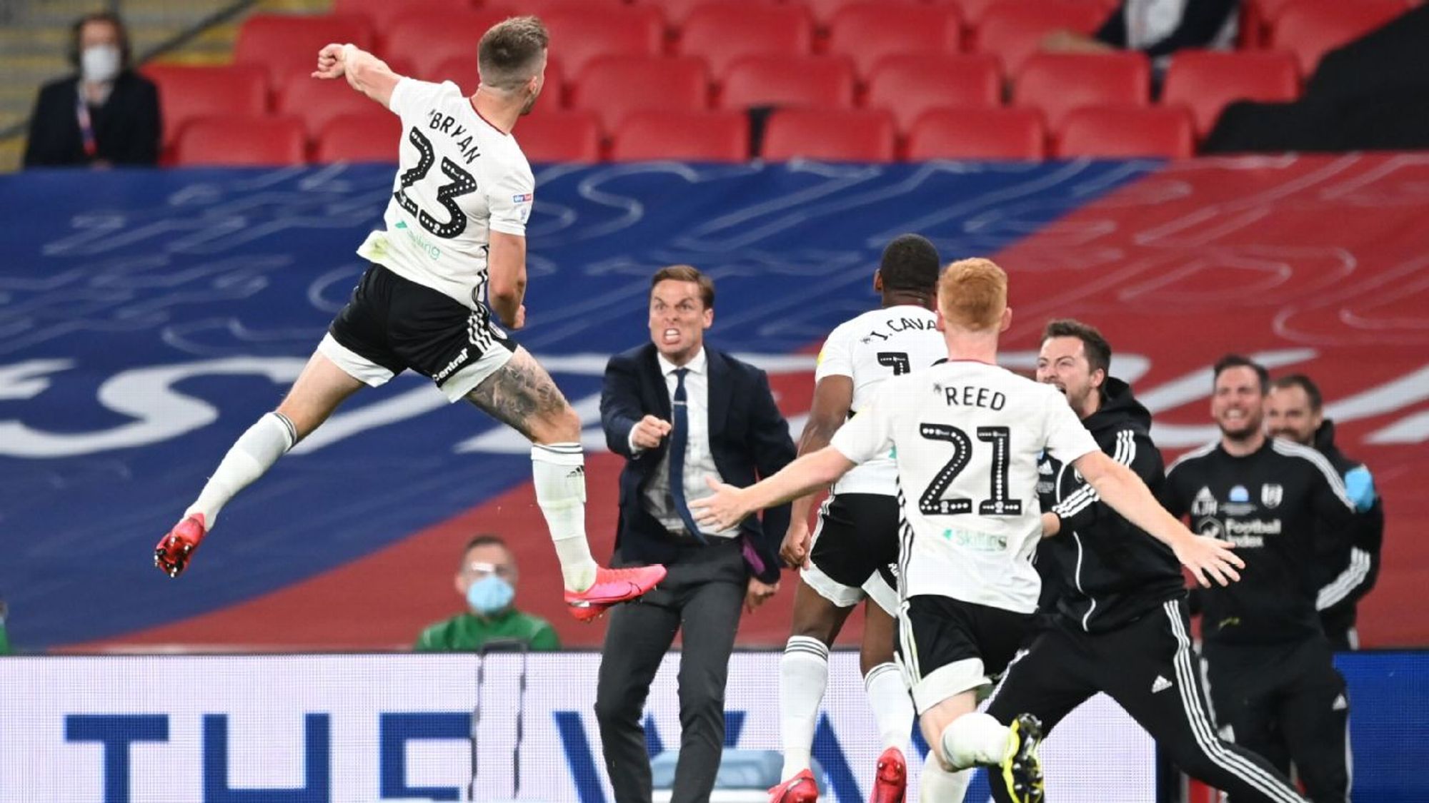 赢了被捧上 赢了被捧上